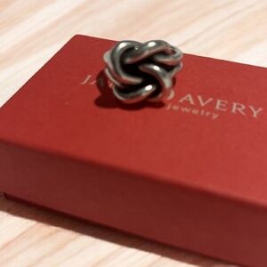 James Avery Retired Bold Lovers Knot Ring  Size 6.5